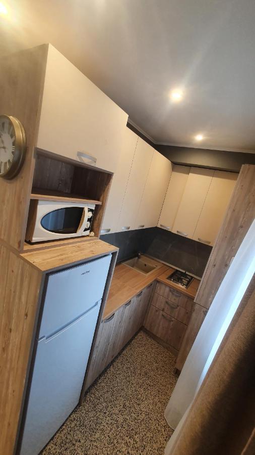 Apartment Tomis 4b