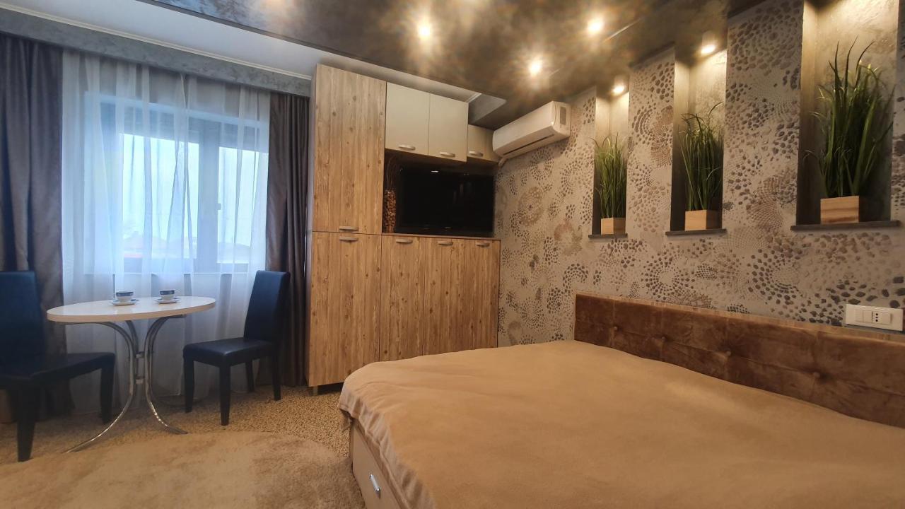 Tomis 4b Apartment